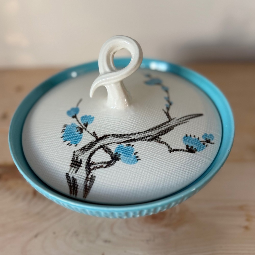 Vintage Red Wing Driftwood Turquoise Covered Casserole 9" – 1957–1961 Gorgeous!